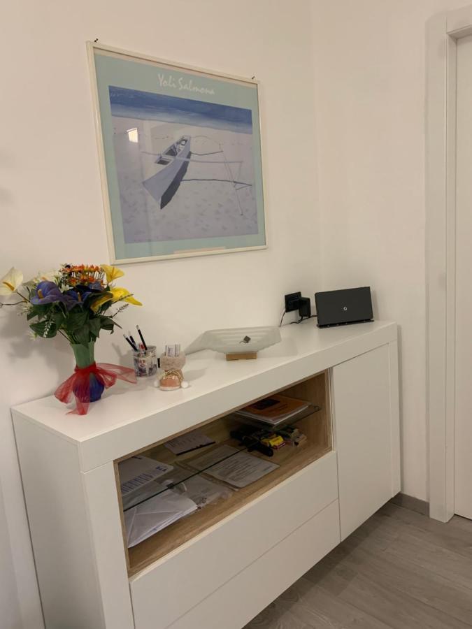 La Conchiglia A Marina Apartment Marina Di Carrara Ngoại thất bức ảnh