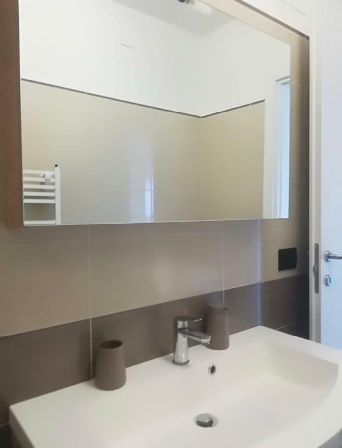 La Conchiglia A Marina Apartment Marina Di Carrara Ngoại thất bức ảnh